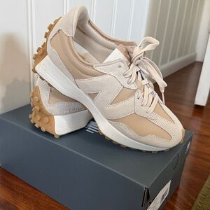 New Balance 327 Beige and Brown Sneakers Size 9